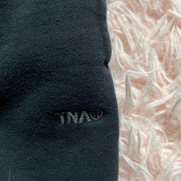 Aritzia TNA Black Sweatpants - Picture 2 of 3